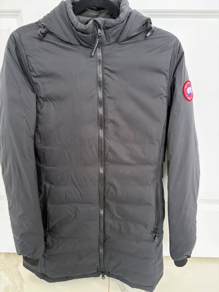 Canada Goose Women’s Camp Hooded Jacket / Camp Hooded Jacket Matte Finish